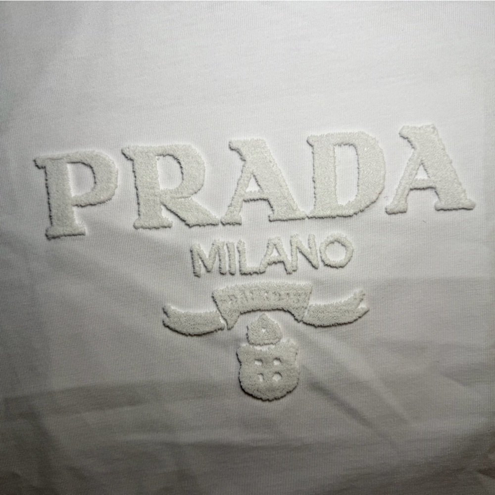 Prada White Embroidered Logo T-Shirt Men’s Medium Like New Designer Tee - Picture 2 of 3